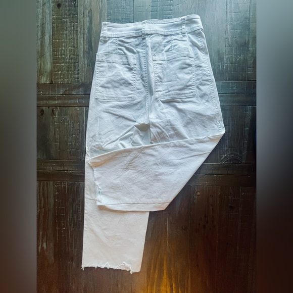 H&M wide leg raw hem white jeans women’s size 8 - Picture 3 of 8